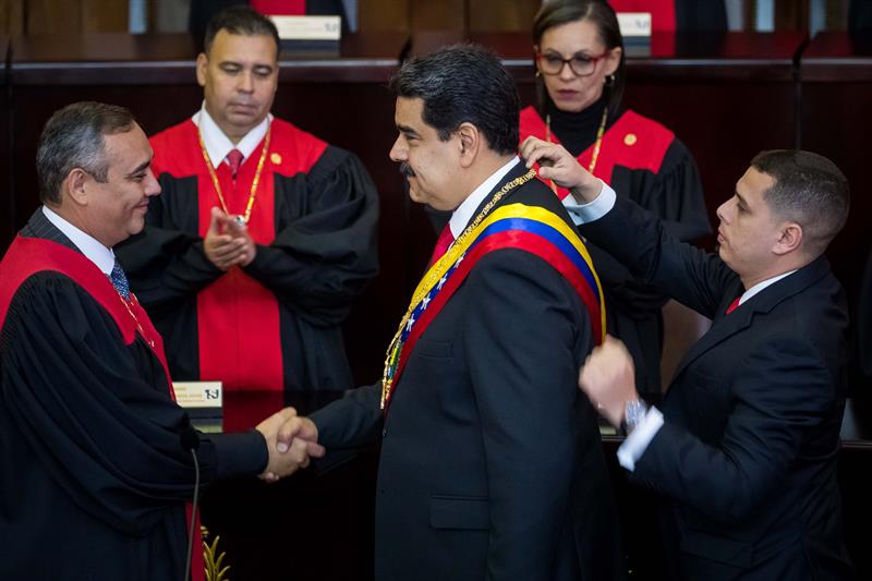 [Fotos] Maduro asumió su segundo mandato en medio de las críticas ...