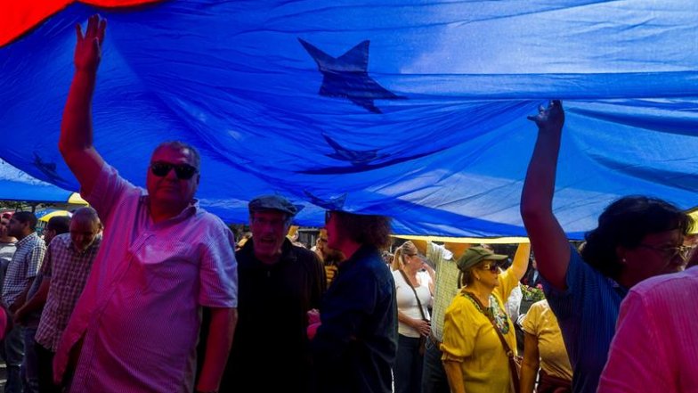 Más de cinco mil personas abandonan Venezuela cada día