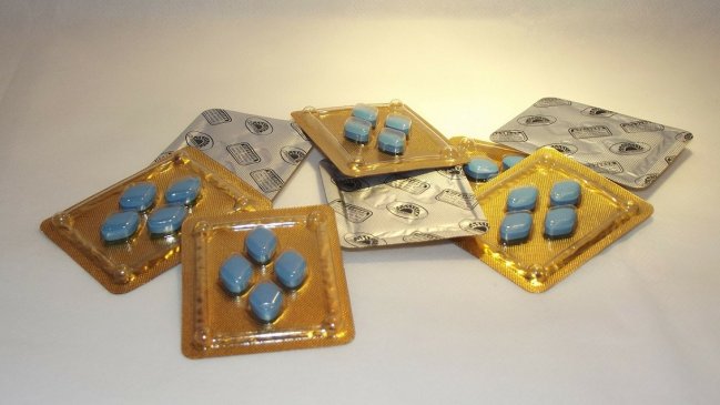 Consumió en exceso fármaco contra la disfunción eréctil y quedó con problemas de visión