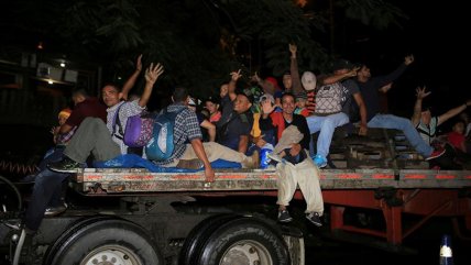   Más de 500 hondureños iniciaron nueva caravana rumbo a EEUU 