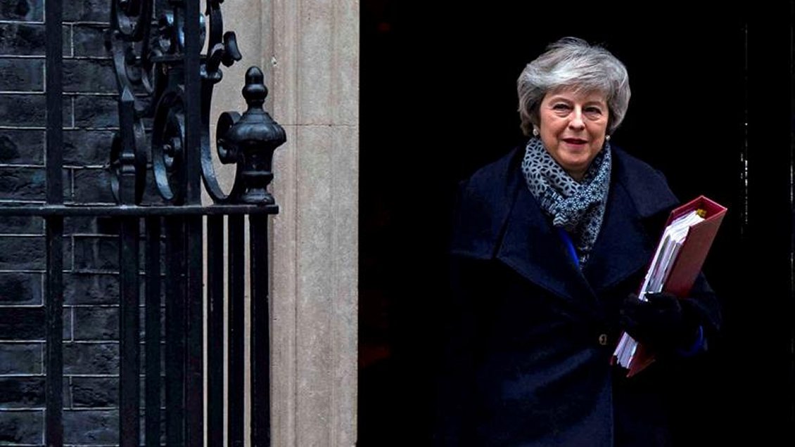 Parlamento británico decidió mantener a Theresa May como primera ministra