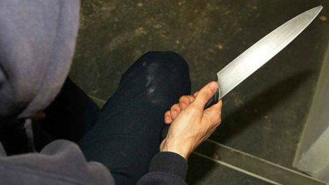 Joven amenazó con cuchillo a trabajadoras de programa del Sename