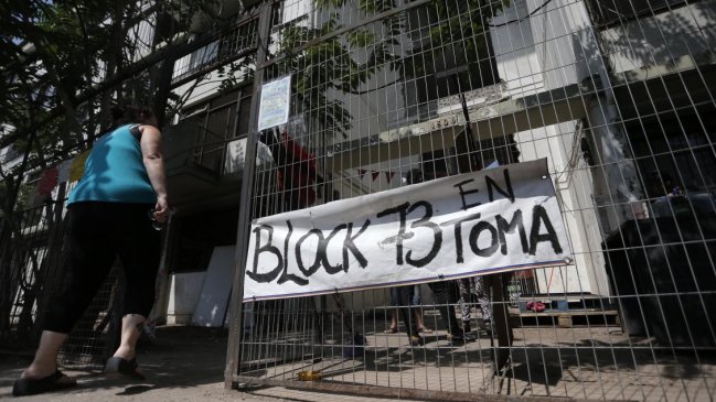 Parlamentarios visitaron toma de Villa Olímpica y esperan reunión del Minvu por una solución