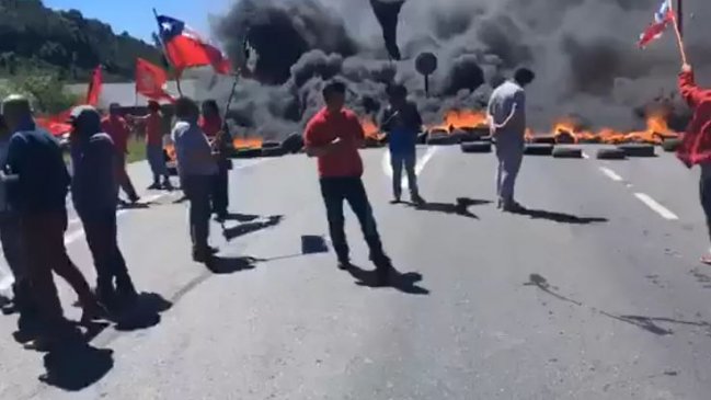 Castro: Trabajadores de Salmofood se mantienen en huelga