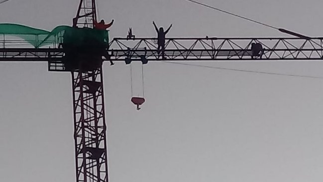 Trabajadores en Ancud iniciaron huelga de hambre: Denuncian sueldos impagos