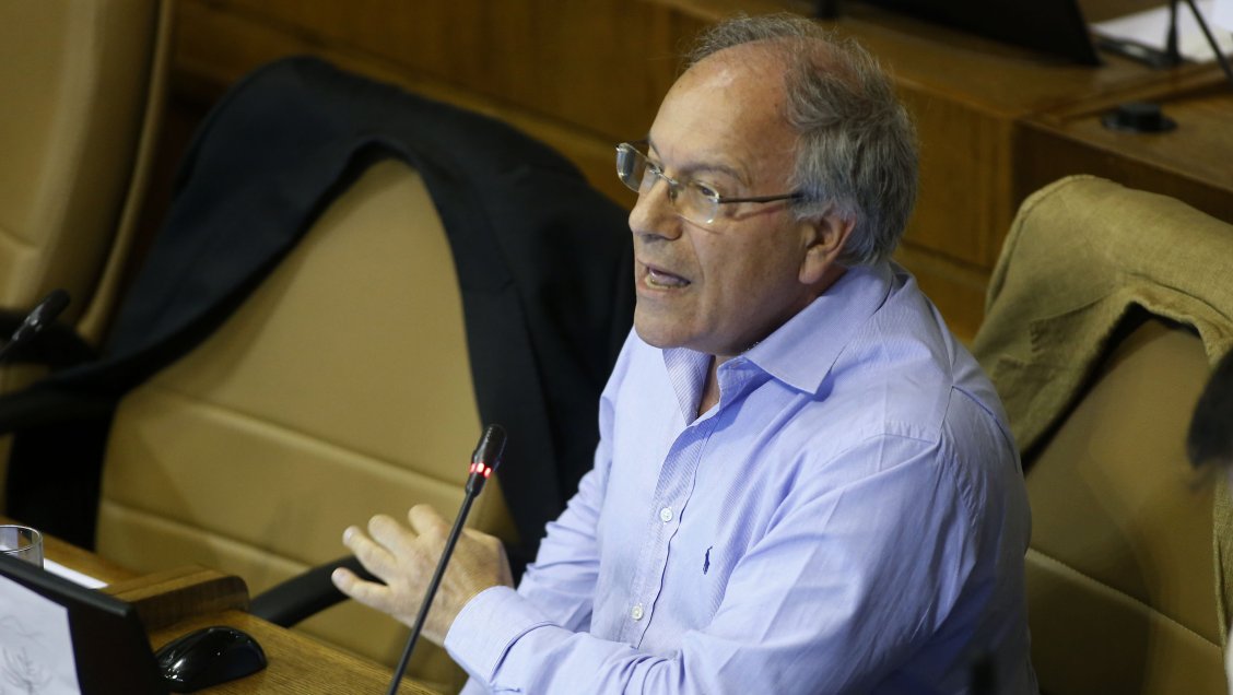 Hirsch responde a radicales: No seremos sus socios ni sus encubridores