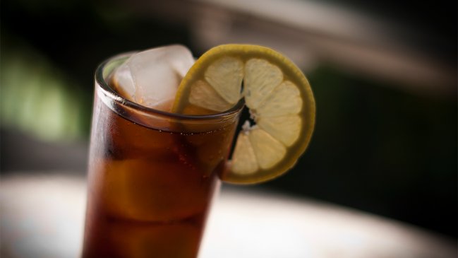 Productores de pisco critican despreocupación del Estado chileno frente a ofensiva peruana