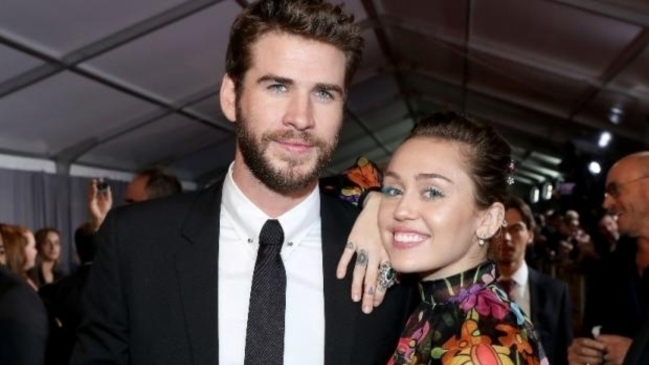Miley Cyrus le propuso a una actriz una atrevida idea junto a su esposo