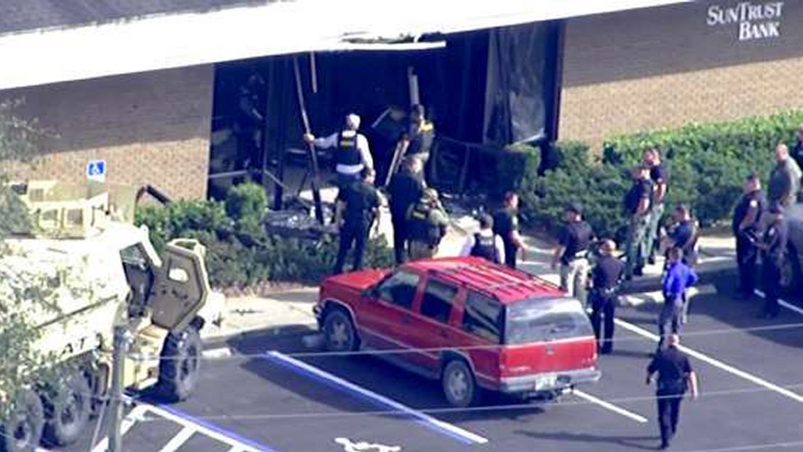 EE.UU.: Al menos cinco muertos dejó tiroteo en banco de Florida