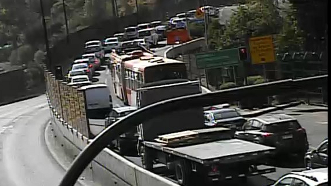 Accidente de tránsito provoca gran congestión en sector de La Pirámide