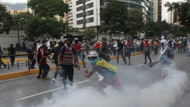Al menos 13 muertos en las protestas contra Maduro en Venezuela