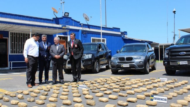 Prisión preventiva para banda que ocultaba más de 200 kilos de cocaína en neumáticos de camión