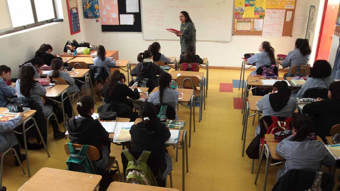 Burocracia educacional: Colegios realizan más de 2 mil trámites