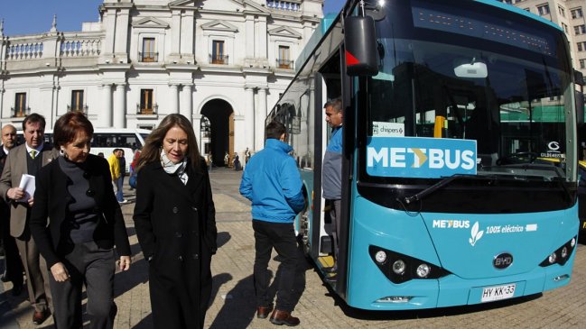 Los avances en Chile para masificar el uso de vehículos eléctricos