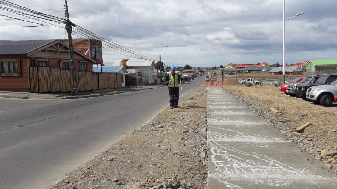 Punta Arenas: Proyecto municipal intervendrá 100 kilómetros de veredas en mal estado