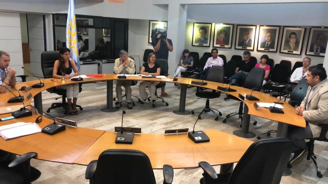 Falta de quórum impidió aprobar contrato de mantención para alumbrado público en Antofagasta