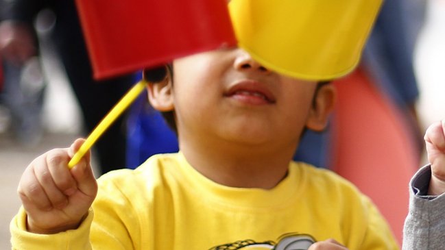 Agrupaciones piden al Gobierno frenar proyecto que crea base de datos de niños vulnerables