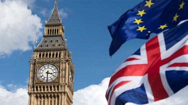 El Parlamento británico vota este martes el 