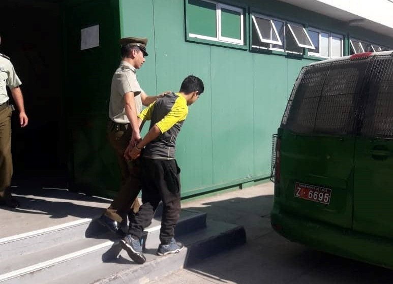 Adolescente que robó y chocó automóvil de su vecino será sometido a programa de vigilancia