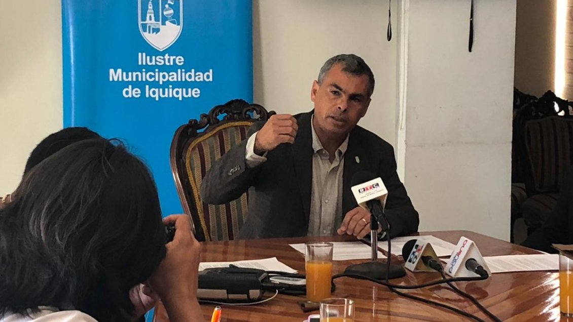 Alcalde de Iquique acusó exclusión del gobierno en mesa de desarrollo de Zona Franca