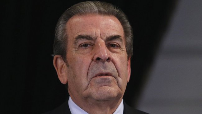 Frei Ruiz-Tagle: El fallo abre la puerta para investigar a la PUC y al Ejército