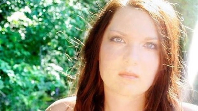 Estudiante denunció a su profesora por mandarle fotos desnuda