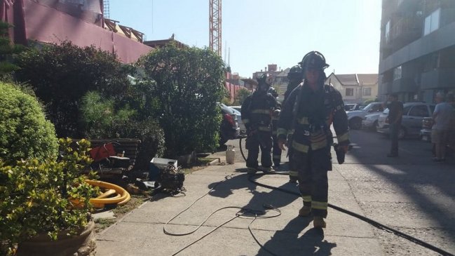 Explosión de cilindro de gas dejó dos heridos en Ñuñoa