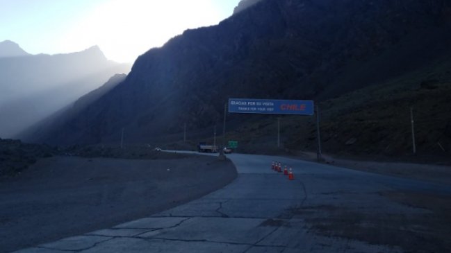 Reabren Paso Los Libertadores tras alud en lado argentino