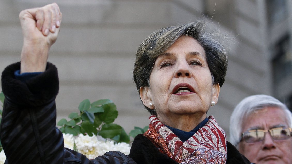 Isabel Allende: Es una ofensa comparar a mi padre con Maduro y Chávez