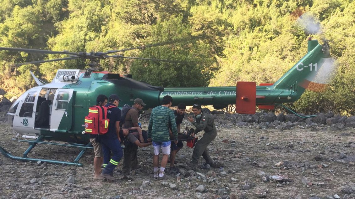Rescatan con vida a excursionista perdido en sector Achibueno de Linares