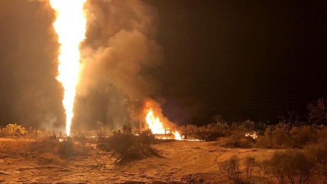 Suben a 126 los muertos por explosión en toma ilegal de gasolina en México
