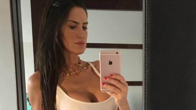 Adriana Barrientos mostró los vestidos que se prueba para la Gala
