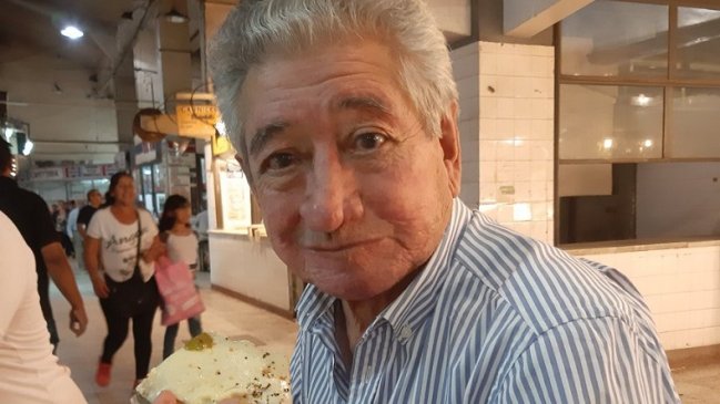 Invitó a su abuelo a comer y su tierna historia se volvió viral