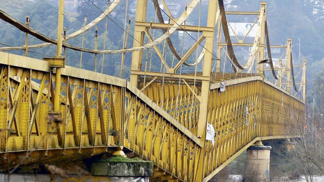 Comenzó reconstrucción de puente que une Temuco y Padre Las Casas