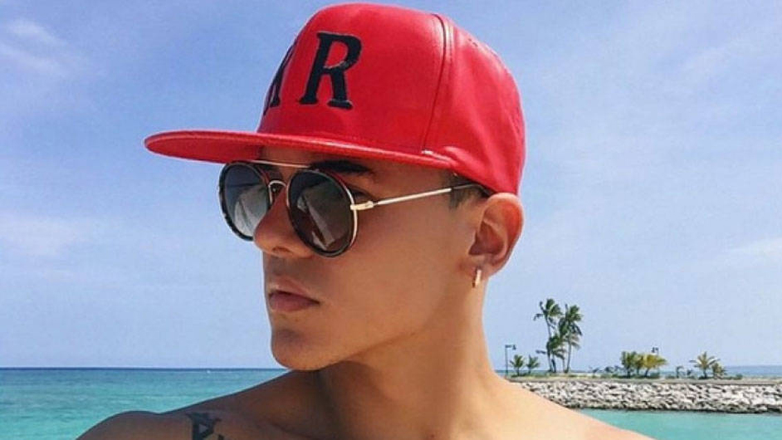 Reggeatonero Kevin Roldán fue detenido por presunto abuso sexual
