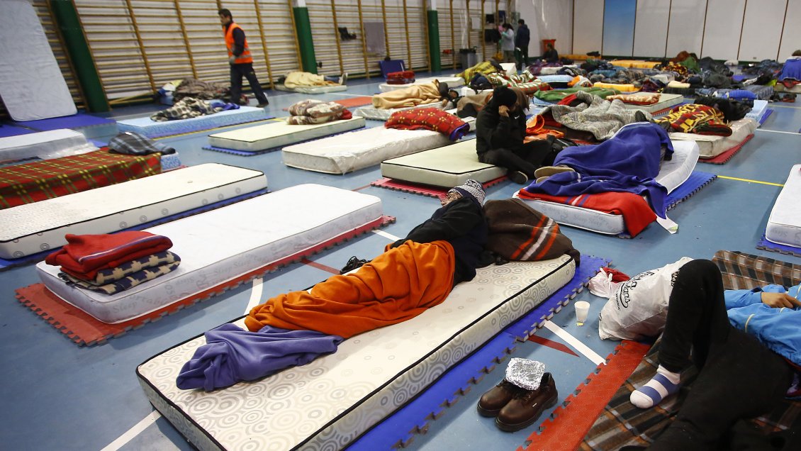 Habilitan escuelas y liceo de Huara como albergues en la Provincia del Tamarugal