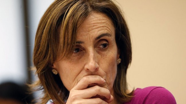 Asociación de Funcionarios del Mineduc cuestionó el rol de Marcela Cubillos como ministra