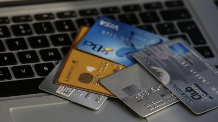  Gastos de marzo: ¿Tarjeta de crédito o línea de crédito?  