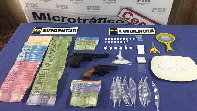 Tres personas detenidas por venta de drogas en el balneario de Dichato