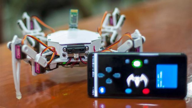 Estudiantes crearon robot 