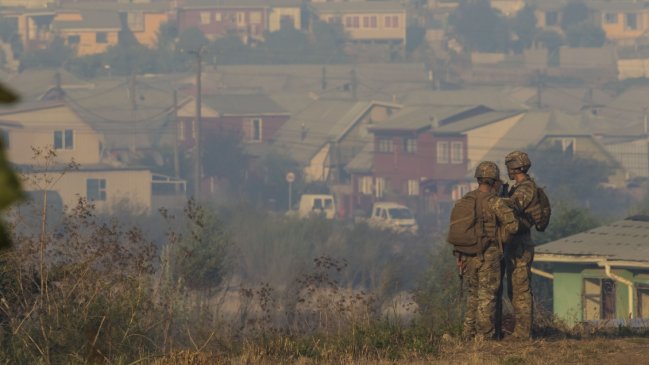 Decretan toque de queda en la provincia de Concepción por incendios forestales