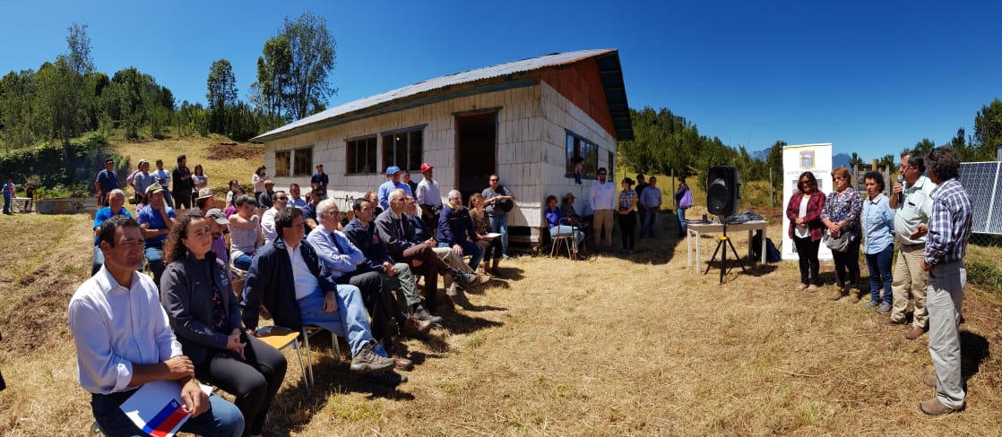Vecinos de apartado sector rural de Cochamó desde hoy cuentan con luz eléctrica