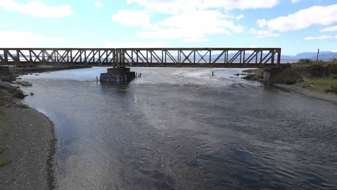 Piden declarar ríos Maullín y Chepu como santuarios de la naturaleza