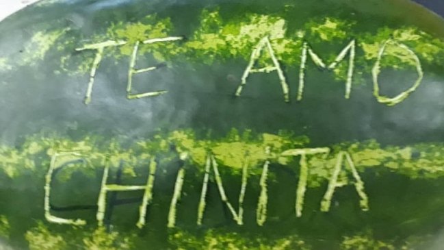 Una sandía: El dulce regalo del Día de los Enamorados que enterneció a redes sociales