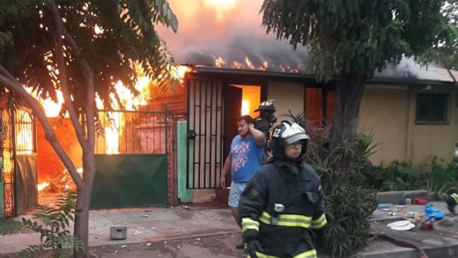 Incendio provocó la muerte de dos personas en Renca