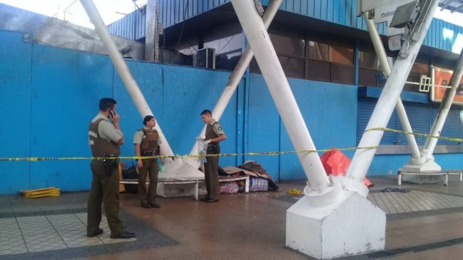 Anciano en situación de calle murió en el terminal de buses Alameda