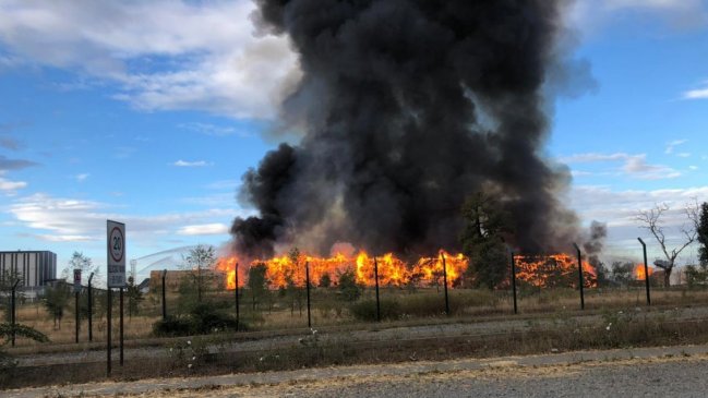 Incendio afecta a una empresa de generación de energía en Lautaro