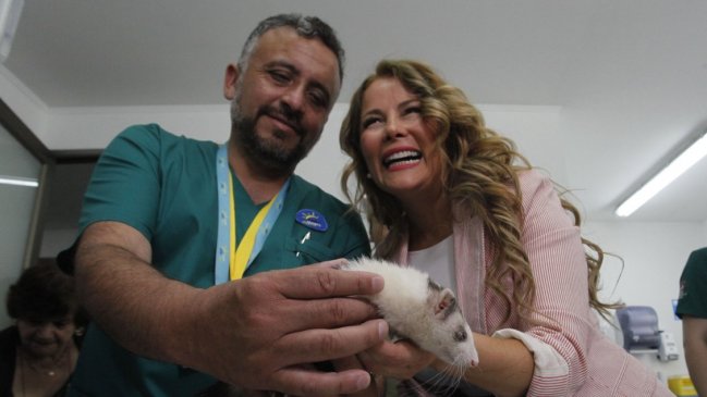 Pese a escándalos, Cathy Barriga elevó aprobación y es la mujer política mejor evaluada