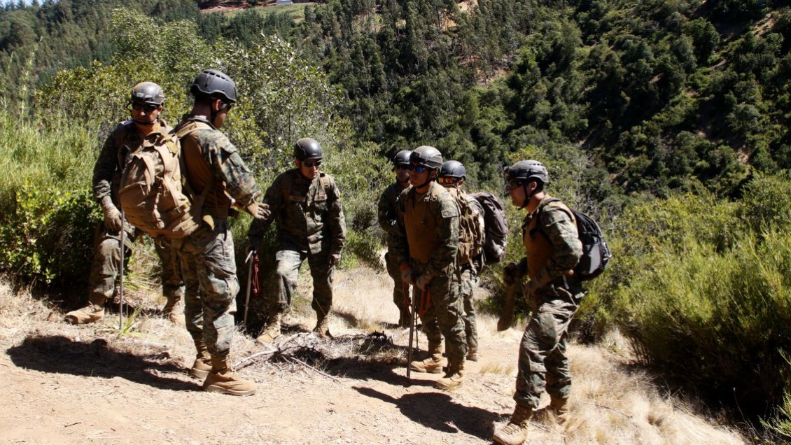 Patrulla militar volcó en Victoria: 12 lesionados