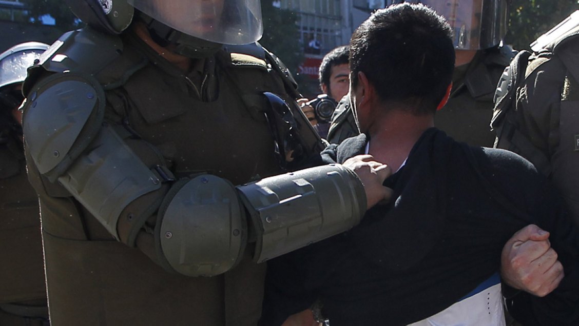 Suprema confirmó condena a carabinero por apremios a escolar en 2014